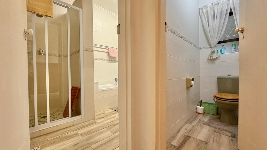 4 Bedroom Property for Sale in The Palms Western Cape